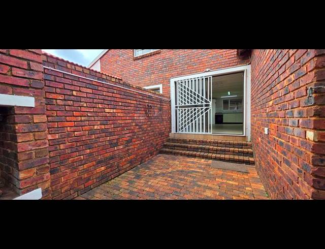 2 BEDROOM PROPERTY TO RENT IN WELTEVREDEN PARK